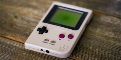 Программист научил 8-битную приставку Game Boy майнить биткоин. Правда, вас вряд ли порадует доходность