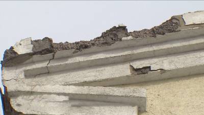 Вести-Москва. В Серпухове протекающая крыша рискует разрушить дом