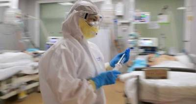 В областной больнице Херсона из-за вспышки коронавируса заболели десятки врачей