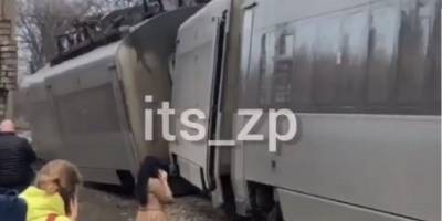 Ехавший из Киева поезд Интерсити сошел с рельсов – возможны задержки в движении – видео - ТЕЛЕГРАФ