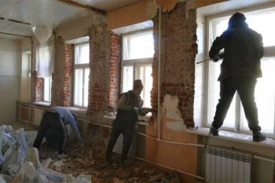 В Котовске активно ведётся капитальный ремонт школы