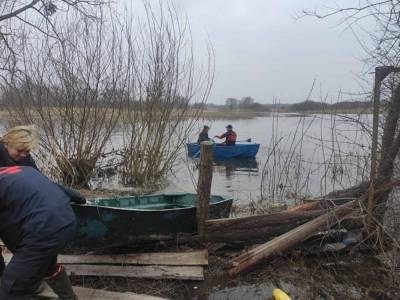 Утонул вместе с лодкой: возле Червонограда водолазы 5 дней искали тело рыбака – фото