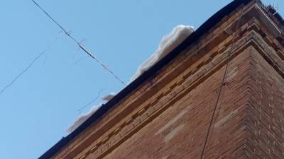 Все крыши Самары проверят на наличие снега и льда