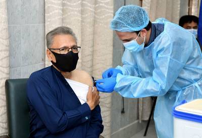 Президент Пакистана заразился COVID-19 после первой прививки