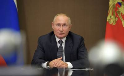 Песков подтвердил согласование видеоконференции Путина, Макрона и Меркель