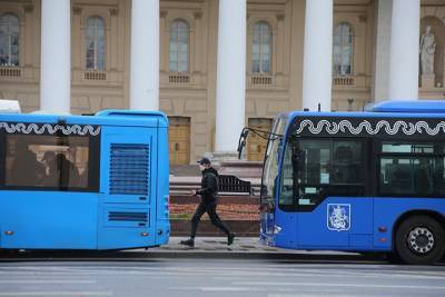 Маршруты четырех автобусов временно изменили на юго-западе Москвы