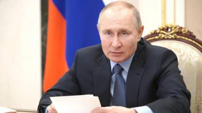 Путин наградил дипломатов за вклад в реализацию внешнеполитического курса РФ