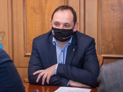Мэр Ивано-Франковска попросил у правительства больше доз вакцин от COVID-19