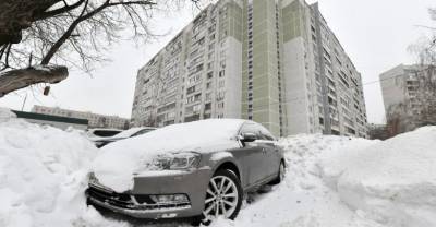 Сугроб спас жизнь: москвич выпал с 18-го этажа и выжил