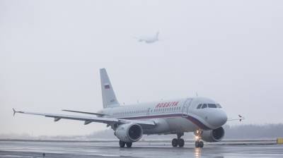Восемь рейсов из Петропавловска-Камчатского задержаны из-за непогоды