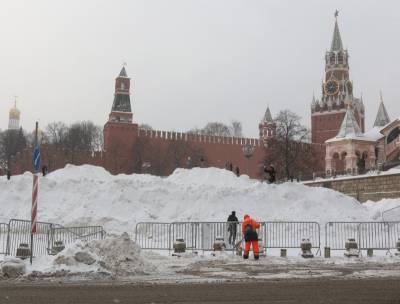 Снежные короли Москвы: кто в ответе за проблемы с уборкой столичных сугробов?