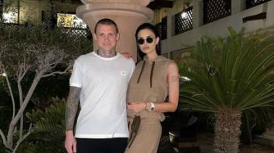 Жена футболиста Павла Мамаева снова поймала мужа на измене