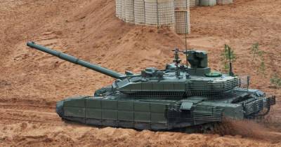 В США назвали "монстром" российский танк Т-90М