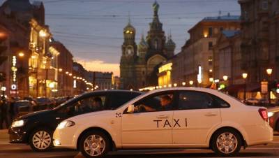 Корпоративное такси в Петербурге предпочли фитнесу и курсам