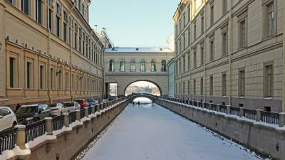 Жителей Петербурга предупредили о возвращении холодов и снега