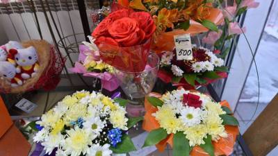 Высокие цены на цветы в России могут сохраниться до конца марта