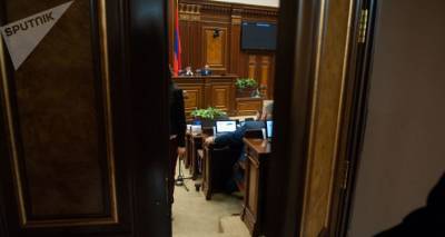 Парламент Армении принял заявление, осуждающее политику Азербайджана по возврату пленных