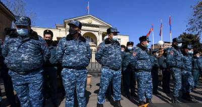 "Возможны провокации": полиция Армении предупредила оппозицию по поводу митинга