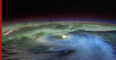 Ученые впервые обнаружили над Северным полюсом мощный космический шторм