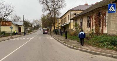 На Львовщине водитель автобуса насмерть сбил школьницу на пешеходном переходе: фото