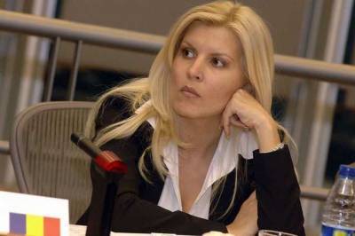 Дочку экс-президента Румынии посадили в тюрьму