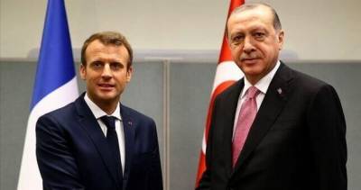 Президенты Франции и Турции впервые за полгода решили поговорить лично