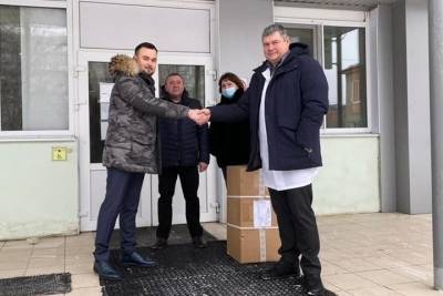 Депутаты подарили дистиллятор Тамбовской центральной районной больнице