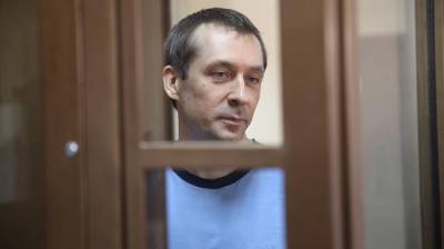 С осужденного экс-полковника Захарченко сняли статус склонного к побегу