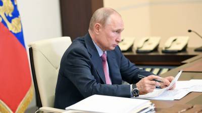 Путин: государство обеспечит безопасность сотрудников МВД и их близких