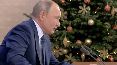 Путин потребовал от МВД усилить борьбу с ксенофобией в России