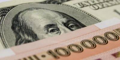 Минфин намерен увеличить покупки валюты более чем в три раза
