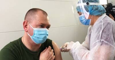 Глава Пограничной службы вакцинировался от COVID-19 (ФОТО, ВИДЕО)