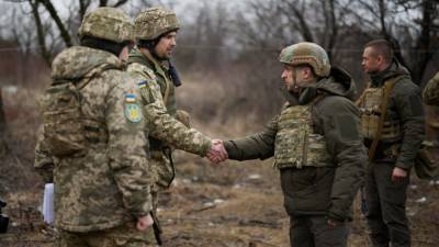 Украинский депутат: Киев готовится к войне в Донбассе