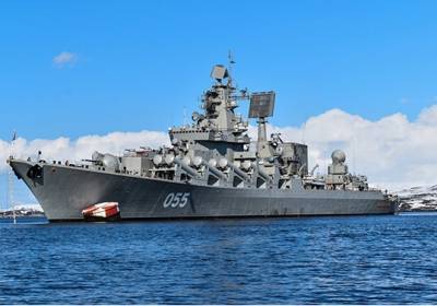 Крейсер «Маршал Устинов» в Баренцевом море отработает задачи боевой подготовки