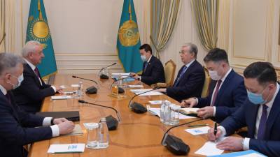 Токаев обсудил с Мясниковичем приоритеты председательства Казахстана в ЕАЭС в 2021 году