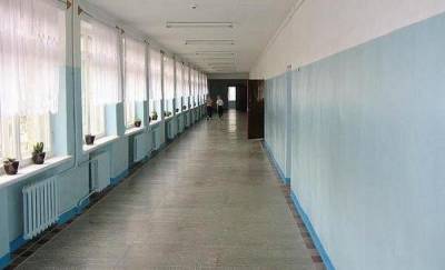 Стали известны подробности гибели охранника в тюменской гимназии №49