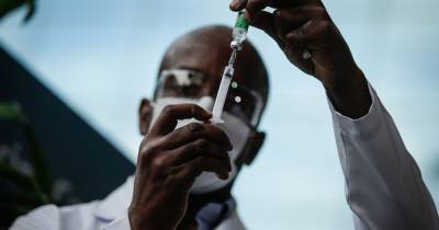 Ученые считают, что антитела против африканского штамма защищают от других видов коронавируса, – Reuters