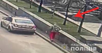 На Майдане задержали парня, атаковавшего полицейского тарелкой со сливками (ВИДЕО)