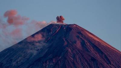 Извержение вулкана Ключевской спровоцировало мощный грязевой поток