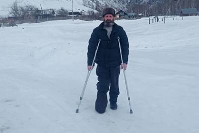 Россиянин со сломанной ногой двое суток полз по снежной пустыне к людям и выжил
