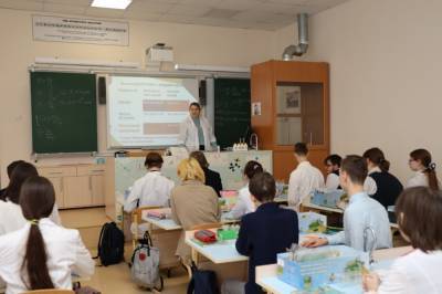 Учителей для сельских школ ищут в Липецкой области
