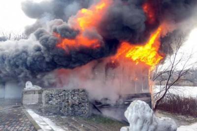 В Донецке из-за взрыва сгорел ресторан «Свинья»
