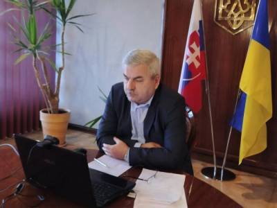 Посол Украины посетил МИД Словакии из-за высказываний премьера Матовича