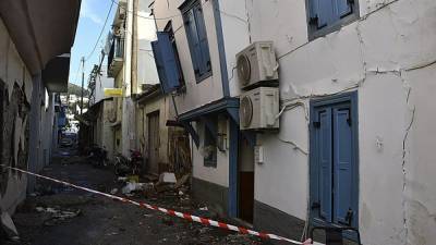 Грецию сотрясло мощное землетрясение, которое разрушило ряд зданий