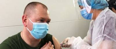 Глава Госпогранслужбы Украины вакцинировался от коронавируса