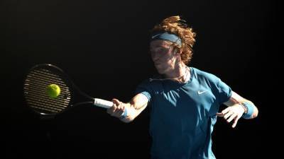 Рублёв обыграл Маррея и вышел в четвертьфинал турнира ATP в Роттердаме