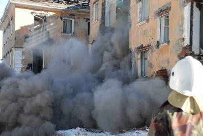 Шесть квартир обрушились при взрыве газа в жилом доме в Татарстане