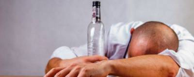 Врач-нарколог назвал основную причину алкоголизма в России