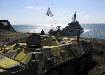 Морская пехота поднята по тревоге на Камчатке