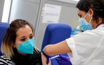 В Украине готовы делать миллионы прививок за месяц